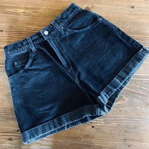 Black Denim Levi’s Shorts High-Waisted Orange Tag